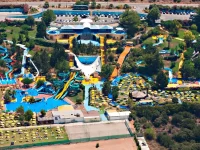 Aqua Plus (water park)